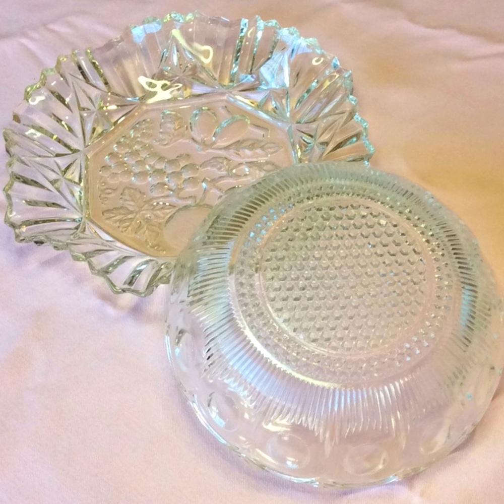 FINAL SALE PRICE Glass Design & Fruit Serving  Bowls